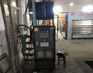 混合干燥機(jī)配導(dǎo)熱油爐加熱耗電嘛？